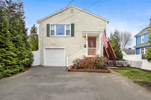 16 Baker St, Milford, CT 06461 - Photo 2
