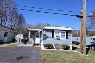 24 Greenlawn Dr, Danbury, CT 06810 - Photo 2