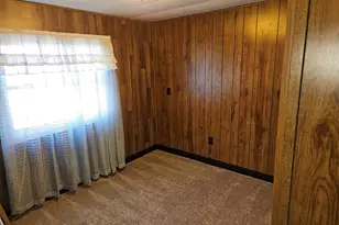 24 Greenlawn Dr, Danbury, CT 06810 - Photo 10