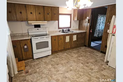 24 Greenlawn Drive, Danbury, CT 06810 - Photo 6