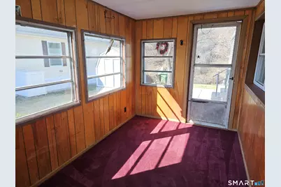 24 Greenlawn Drive, Danbury, CT 06810 - Photo 4