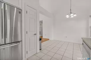 195 Marshall Ln, Derby, CT 06418 - Photo 8