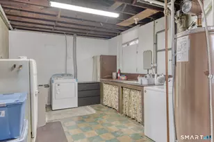 17 Innsbruck St, Milford, CT 06460 - Photo 26