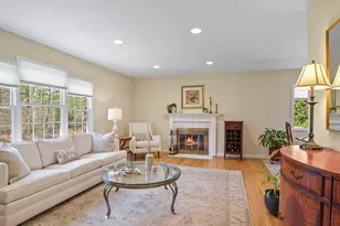 65 Tahmore Pl, Fairfield, CT 06825 - Photo 4