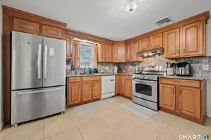 158 Dix Rd, Wethersfield, CT 06109 - Photo 12