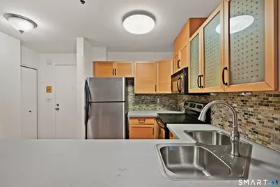 104 North Street #401, Stamford, CT 06902 - Photo 4