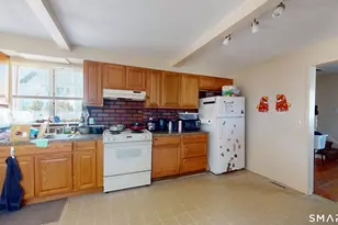 17 Landin St, Woodbridge, CT 06525 - Photo 1