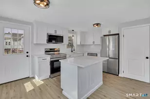 19 Songonosk St, Windsor, CT 06095 - Photo 8