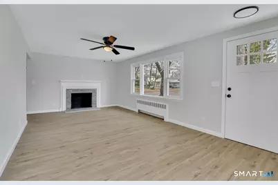 19 Songonosk Street, Windsor, CT 06095 - Photo 4