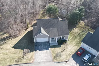 4 Eleanor St Extension #4, Vernon, CT 06066 - Photo 2