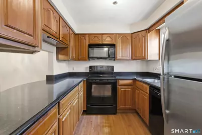 246 Metacomet Drive #246, Meriden, CT 06450 - Photo 6