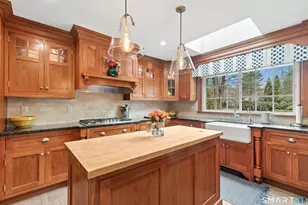 15 Queens Ln, Darien, CT 06820 - Photo 10