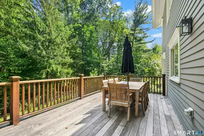 15 Queens Lane, Darien, CT 06820 - Photo 32