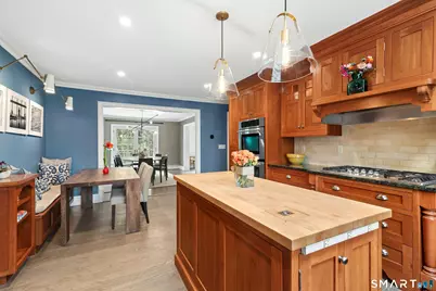 15 Queens Lane, Darien, CT 06820 - Photo 12