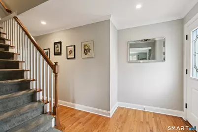 4 Candlewood Road, New Fairfield, CT 06812 - Photo 2