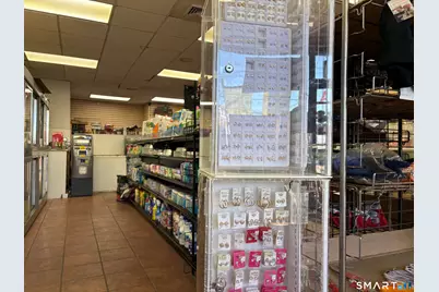 2063 Boston Avenue, Bridgeport, CT 06610 - Photo 8