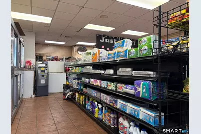 2063 Boston Avenue, Bridgeport, CT 06610 - Photo 10