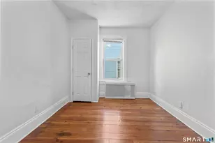 394 Gregory St, Bridgeport, CT 06604 - Photo 10