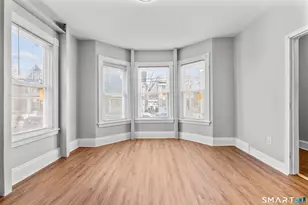 394 Gregory St, Bridgeport, CT 06604 - Photo 10