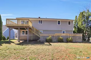 8 Blue Meadow Rd, Middletown, CT 06457 - Photo 6