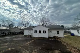 13 jubrey Ln, Windsor Locks, CT 06096 - Photo 6