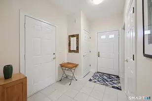 1 Magnolia Cir, Farmington, CT 06032 - Photo 4