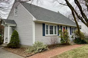 31 Gordon Ave, Enfield, CT 06082 - Photo 2