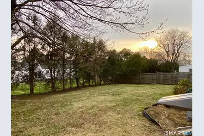 31 Gordon Avenue, Enfield, CT 06082 - Photo 16