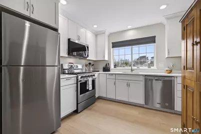 560 Silver Sands Road #904, East Haven, CT 06512 - Photo 14