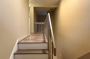 92 Shepards Knoll Dr, Hamden, CT 06514 - Photo 14