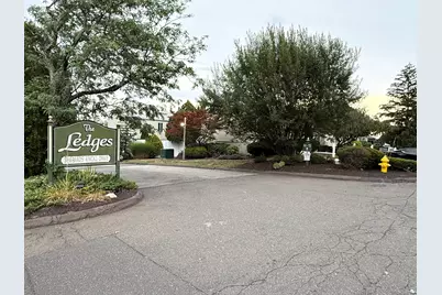 92 Shepards Knoll Drive #92, Hamden, CT 06514 - Photo 2