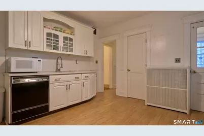 181 Buckingham Street, Waterbury, CT 06710 - Photo 12