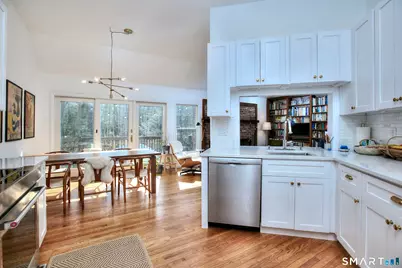 10 Tiffany Lane, Weston, CT 06883 - Photo 10