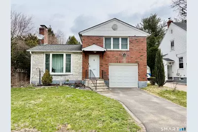 40 Robert Street, Waterbury, CT 06710 - Photo 1