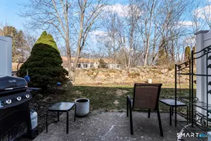 3 MacIntosh Ln, Ansonia, CT 06401 - Photo 30