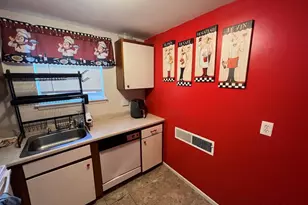 53 Wolcott Hill Rd, Wethersfield, CT 06109 - Photo 12