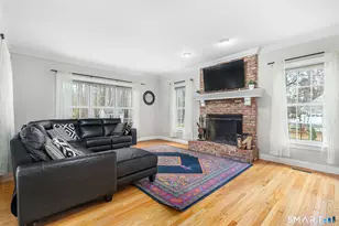 1 W Mary Dr, Simsbury, CT 06070 - Photo 6