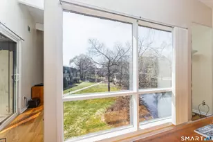 82 Ledgebrook Dr, Norwalk, CT 06854 - Photo 8