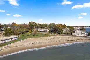 21 Harbor St, Branford, CT 06405 - Photo 2