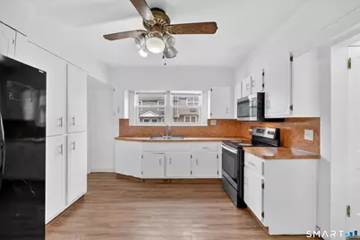 170 Huntington Turnpike, Bridgeport, CT 06610 - Photo 18