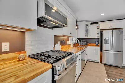 26 Lake Boulevard, East Hampton, CT 06424 - Photo 4