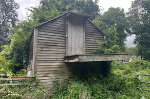 62 Old Hawleyville Rd, Bethel, CT 06801 - Photo 4