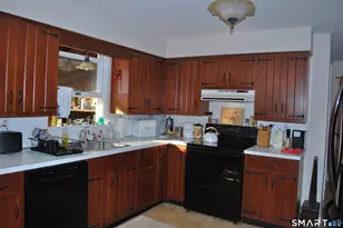 110 Brushy Hill Rd, Woodbury, CT 06798 - Photo 4