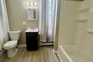 124 Meriden Rd, Waterbury, CT 06705 - Photo 4