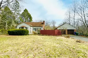 95 Dyer Ave, Canton, CT 06019 - Photo 1