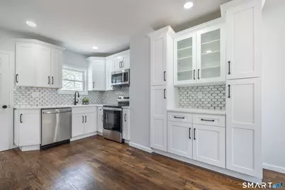 5 Lindsley Place, Stratford, CT 06614 - Photo 10