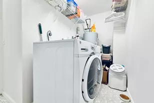 970 Hope St, Stamford, CT 06907 - Photo 16