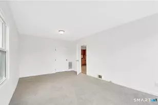 66 Vine St, Meriden, CT 06451 - Photo 18