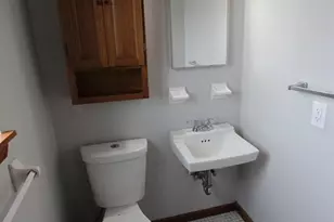 1400 Meriden Rd, Waterbury, CT 06705 - Photo 10