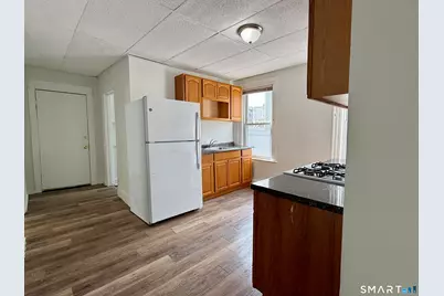 585 Winchester Avenue #1, New Haven, CT 06511 - Photo 2